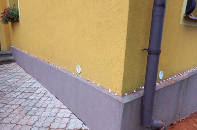 Chemická injektáž vlhkého zdiva - krémová